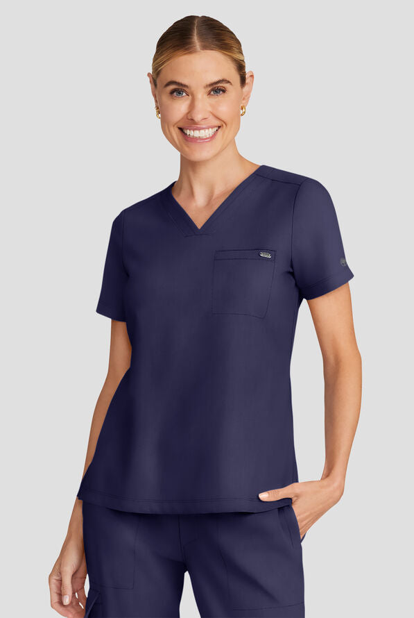 Healing Hands Quest Women's 1-Pocket Tuck Top